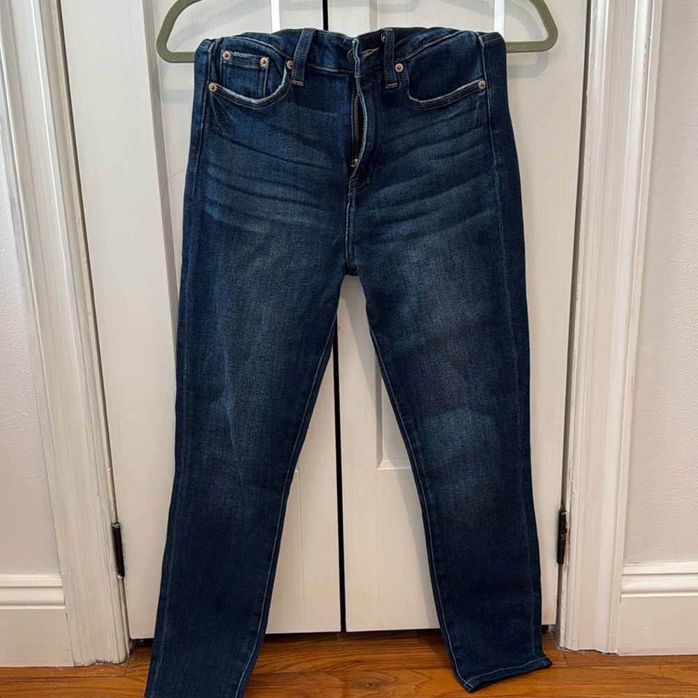 Pistola dark high waisted ankle jeans